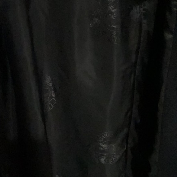 New with tags Inside front pockets. 70 % wool, Satin monogram lining. - Picture 6 of 6